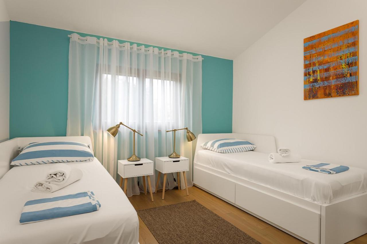 Apartments Cesare With Shared Pool Ližnjan Dış mekan fotoğraf