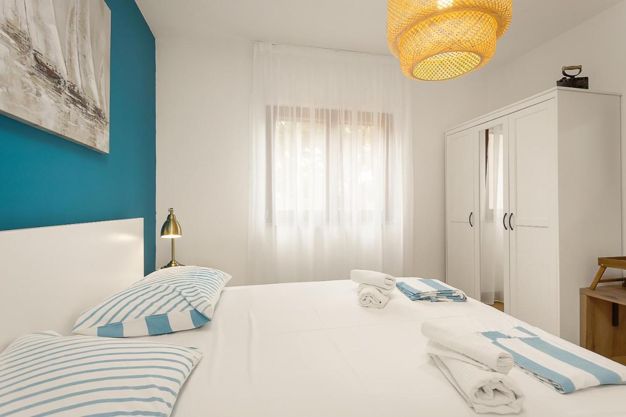 Apartments Cesare With Shared Pool Ližnjan Dış mekan fotoğraf